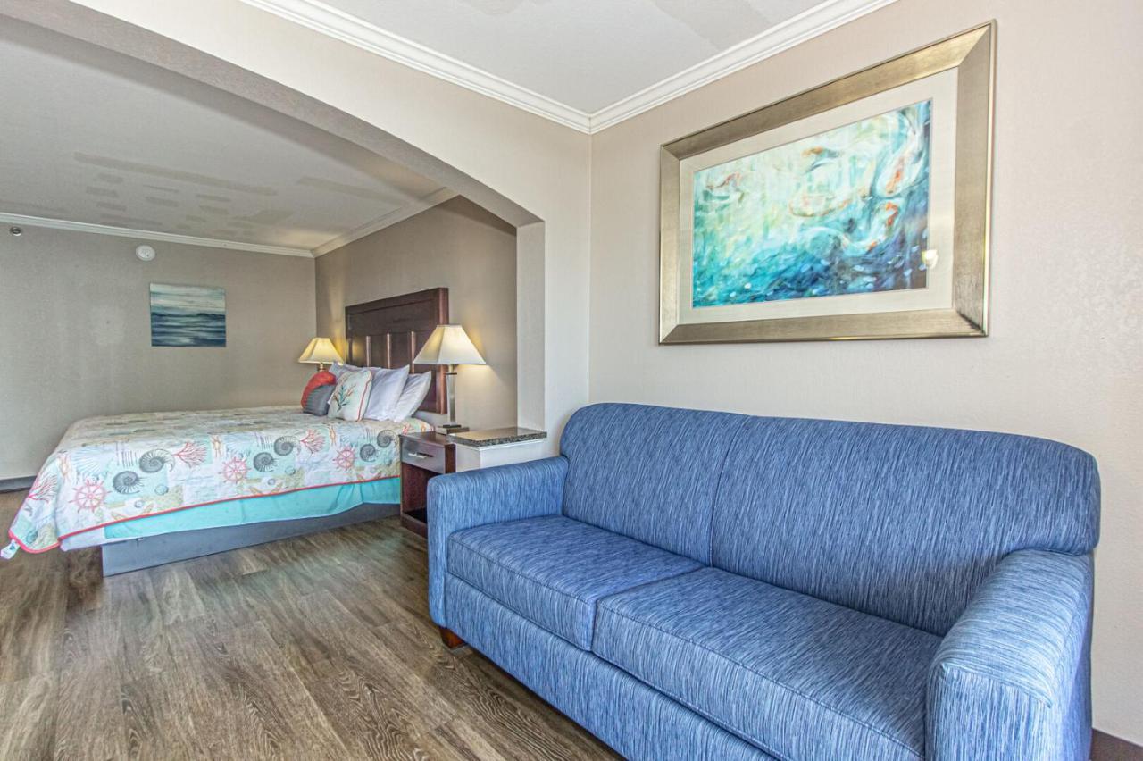 Ocean View King Suite With Modern Decor And Accents - Caravelle Resort 605 Sleeps 4 Guests Миртъл Бийч Екстериор снимка
