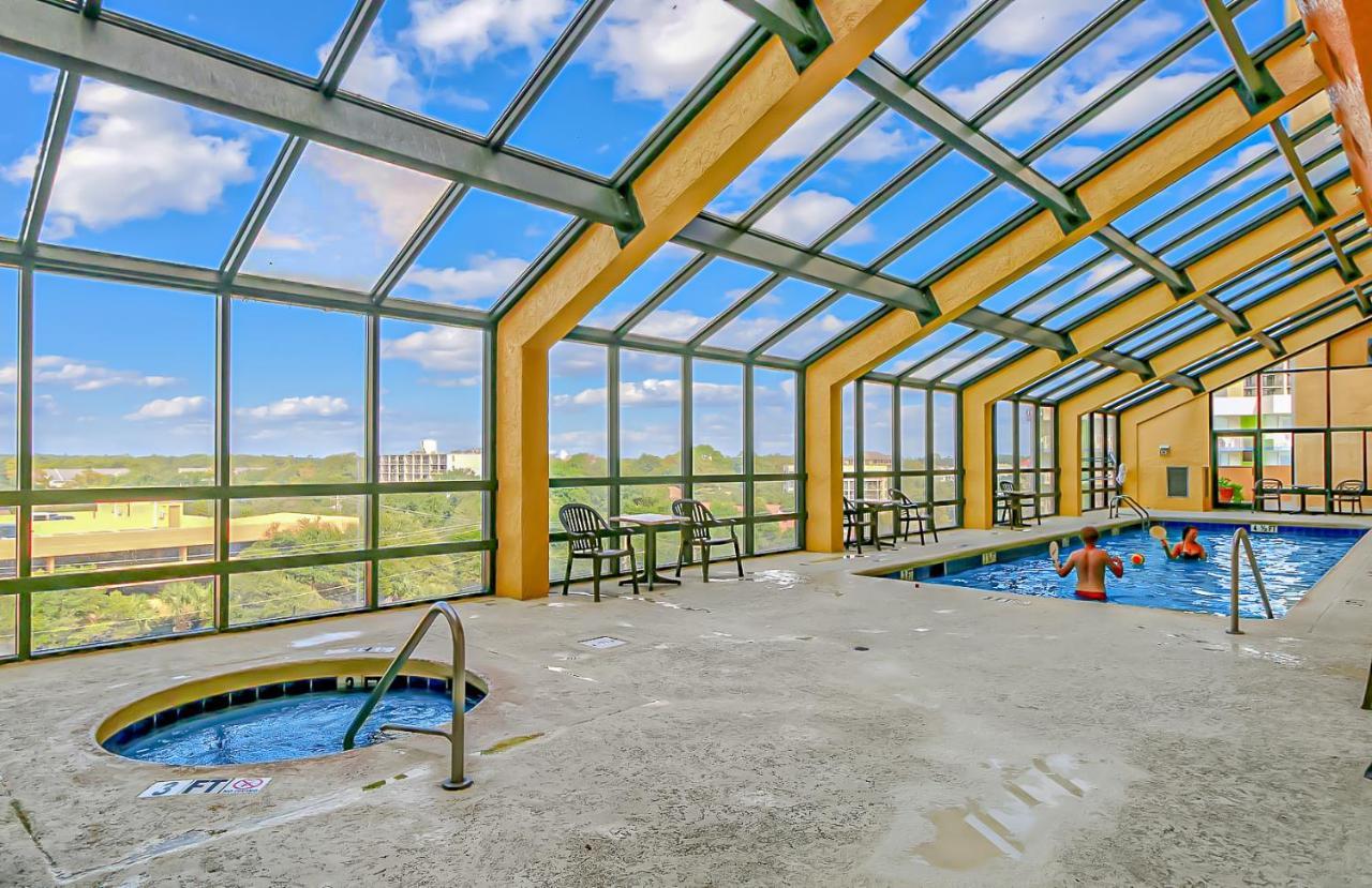 Ocean View King Suite With Modern Decor And Accents - Caravelle Resort 605 Sleeps 4 Guests Миртъл Бийч Екстериор снимка